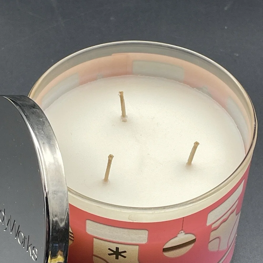 Bath‎ & Body Works Pink Fairy Gumdrop 3 Wick Candle 14.5 oz White Barn - Picture 4 of 6